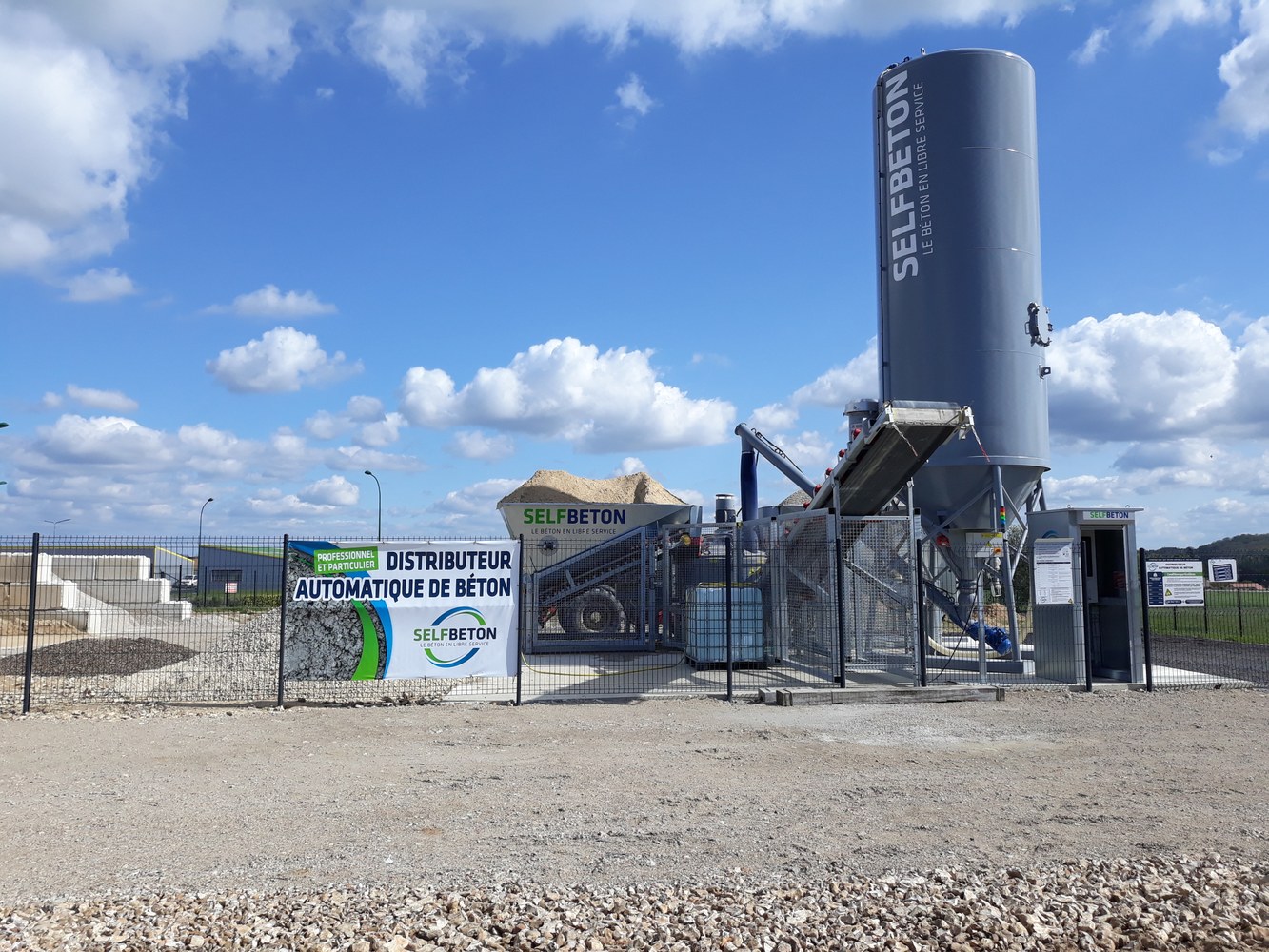 distributeur automatique de Béton